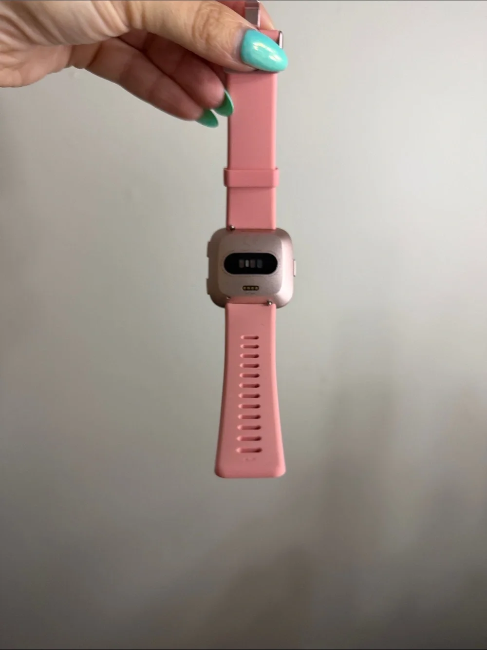 fitbit sleek smartwatch